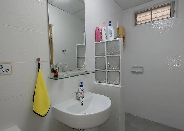 Holiday home 繁华与幽静的联排别墅 近帕蓝9,拉猜达地铁站,订5晚免费接机一趟